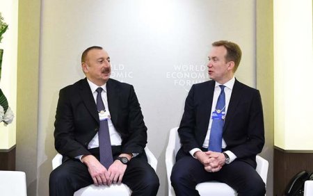 Prezident Davosda Qarabağdan danışdı