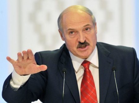 Lukaşenko ailə biznesinə görə naziri qovdu