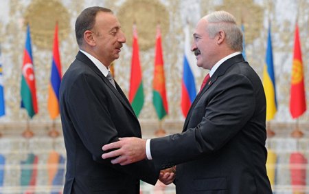 “Biz sanksiya altında olanda, Əliyev Belarus üçün döyüşürdü” - Lukaşenko