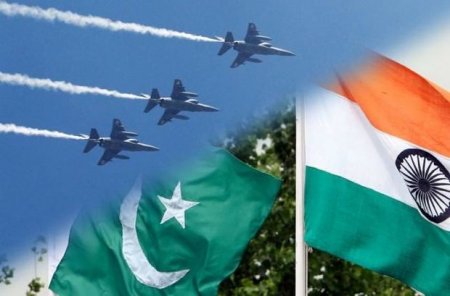 Hindistan Pakistanın pilotsuz təyyarəsini vurdu