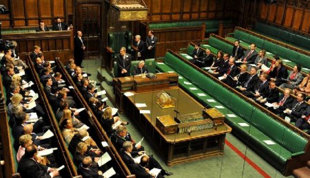 Böyük Britaniya Parlamenti Avropa İttifaqından müqaviləsiz ayrılmamağı qəbul edib