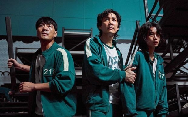 Şimali Koreyada “Kalmar oyunu” serialını əldə edən məktəbliyə ömürlük həbs cəzası verildi