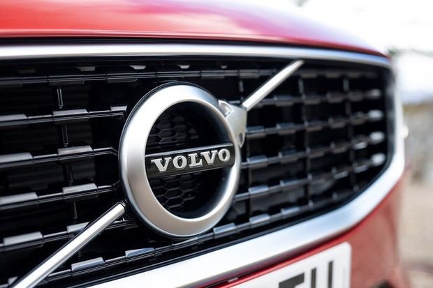 “Volvo” əyləc sistemindəki nasazlığa görə avtomobillərini geri çağırır