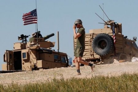 KİV: ABŞ koalisiyası İŞİD yaraqlılarına yardım edir