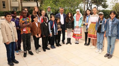 Dünyanın 40 ölkəsindən 800-dək uşaq Türkiyəyə gəlib
