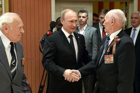 Putin 84 yaşlı əmək veteranını əfv etdi