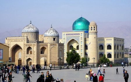 Tacikistanda seçkilər keçirilir