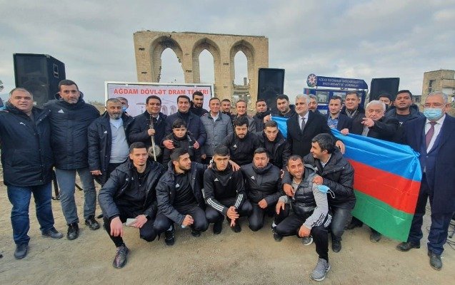 “Qarabağ” sürgündə olan yeganə futbol klubu idi” - Hikmət Hacıyev