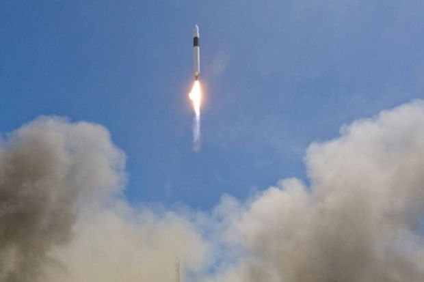 Cənubi Koreya ilk milli raketdaşıyıcısı “Nuri”nin buraxılışını həyata keçirdi