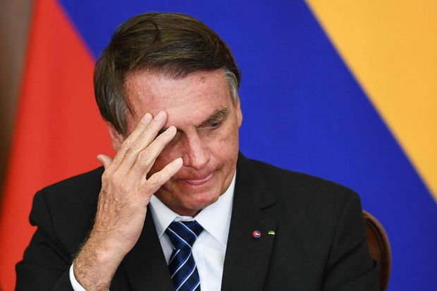 Braziliya prezidentinin peyvəndlərin infeksion xəstəlik yaratdığı iddiasına görə kanalı bağlandı