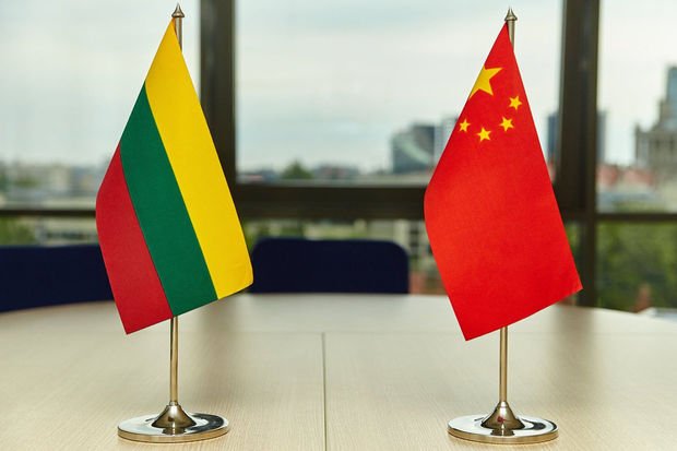 Çin Litva ilə diplomatik münasibətlərinin səviyyəsini aşağı saldı