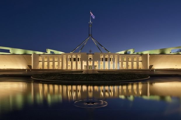 Avstraliyada parlament əməkdaşlarının çoxu cinsi təcavüzə məruz qalıb