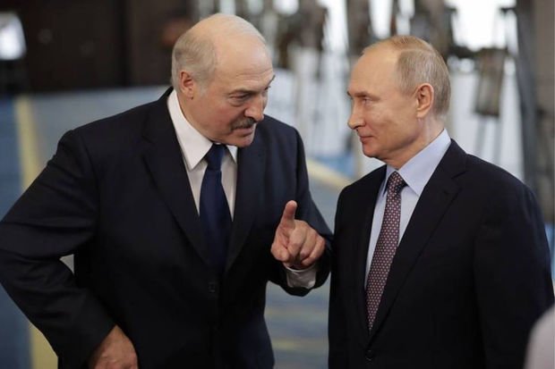 Lukaşenko Putinlə aralarındakı sərt söhbətdən danışdı: “Çox incimişdim”