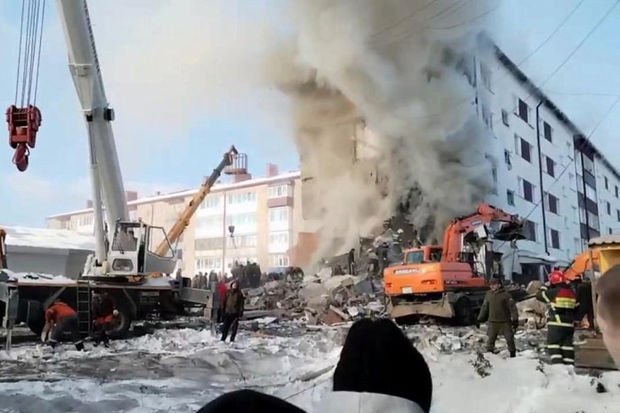 Rusiyada partlayış nəticəsində binanın bir hissəsi çökdü: Ölənlər var
