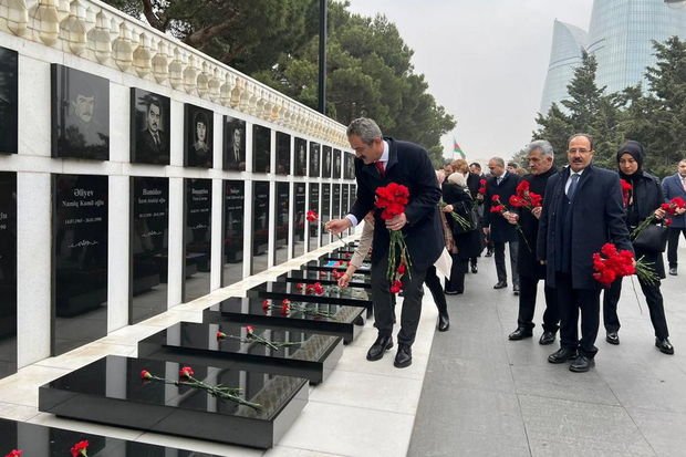 Türkiyənin təhsil naziri Azərbaycana gəlib