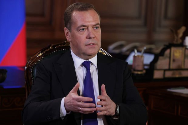 Medvedev: “Təyyarələrin Ukraynaya tədarükü NATO-nun Rusiya ilə müharibəsi kimi qiymətləndiriləcək”