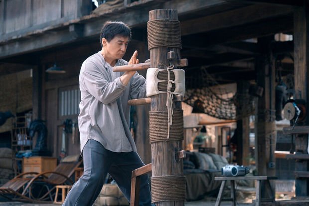 Ceki Çanın yeni filmi Çində nümayişin lideri oldu