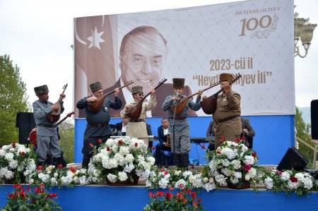 DAŞKƏSƏNDƏ ULU ÖNDƏR HEDƏR ƏLİYEVİN 100 İLLİYİNƏ HƏSR OLUNMUŞ MÖHTƏŞƏM BAYRAM KONSERTİ KEÇİRİLİB