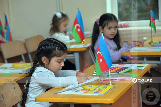 Tədrisi digər dillərdə aparılan bölmələr üzrə məktəb seçiminin tarixi açıqlanıb
