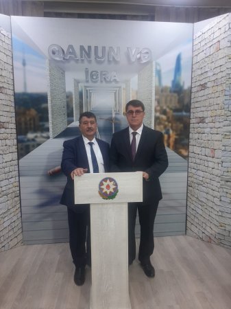 "Qanun və İcra” proqramı hər həftənin şənbə günü saat 15:00-dan-16:00-dək canlı yayımda "Dünya TV"-nin efirində nümayiş olunur.