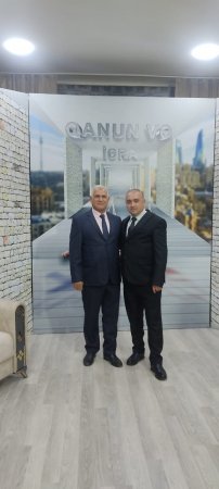 "Qanun və İcra” proqramı hər həftənin şənbə günü saat 15:00-dan-16:00-dək canlı yayımda "Dünya TV"-nin efirində nümayiş olunur.