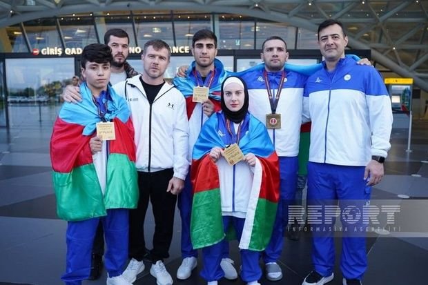 Avropa çempionatında 3 qızıl, 1 gümüş medal qazanan Azərbaycan karateçiləri Vətənə qayıdıblar