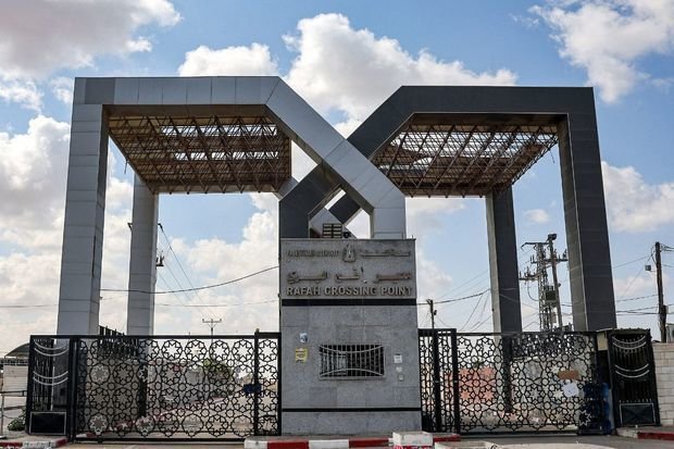 Humanitar yardım daşıyan 96 yük maşını Qəzza zolağına daxil olub