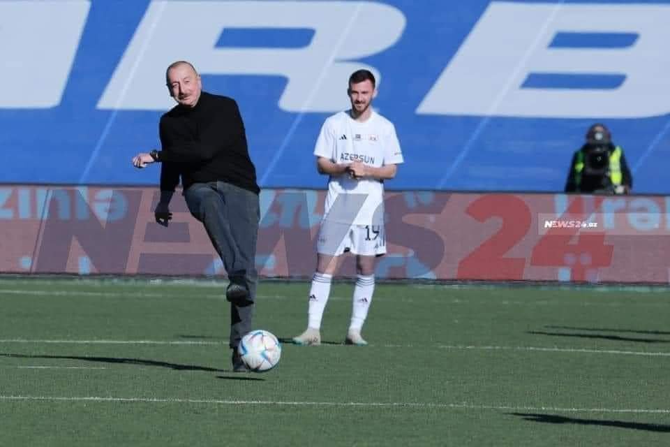 TARİXİ FUTBOL MATÇI