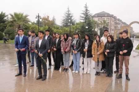Region gəncləri Ulu Öndər Heydər Əliyevin əziz xatirəsi böyük ehtiramla yad edib