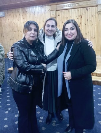 "Qayğıya Ehtiyacı və Əlilliyi Olan Şəxslərə Dəstək" İctimai Birliyin idarə heyəti əsirlikdən azad edilən Hüseyn və Aqşinin valideynləri ilə görüşüb