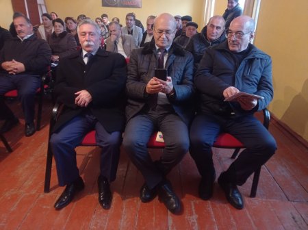 "MƏN YER ÜZÜNDƏ MÜƏLLIMDƏN YÜKSƏK AD TANIMIRAM”