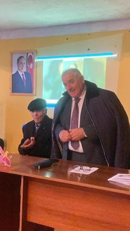 "MƏN YER ÜZÜNDƏ MÜƏLLIMDƏN YÜKSƏK AD TANIMIRAM”
