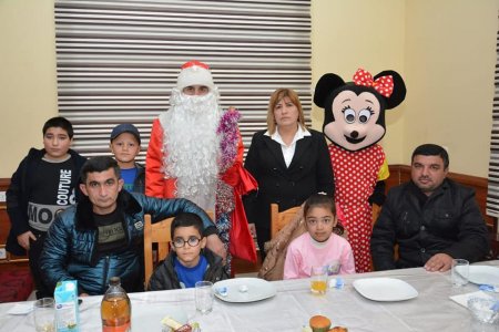 “Qayğıya Ehtiyacı və Əlilliyi olan Şəxslərə Dəstək” İctimai Birliyin təşkilatçılığı ilə Dünya Azərbaycanlılarının Həmrəylik Günü və Yeni il bayramı ilə əlaqədar tədbir keçirilib. 