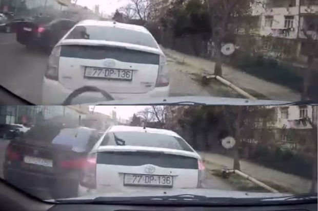 Bakıda sürücü avtomobilini yol kənarındakı maşınlara çırpdı