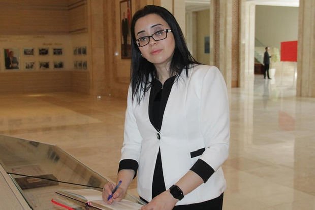 Məktəb direktoru ilə dövlət xidməti arasında cərimə qalmaqalı