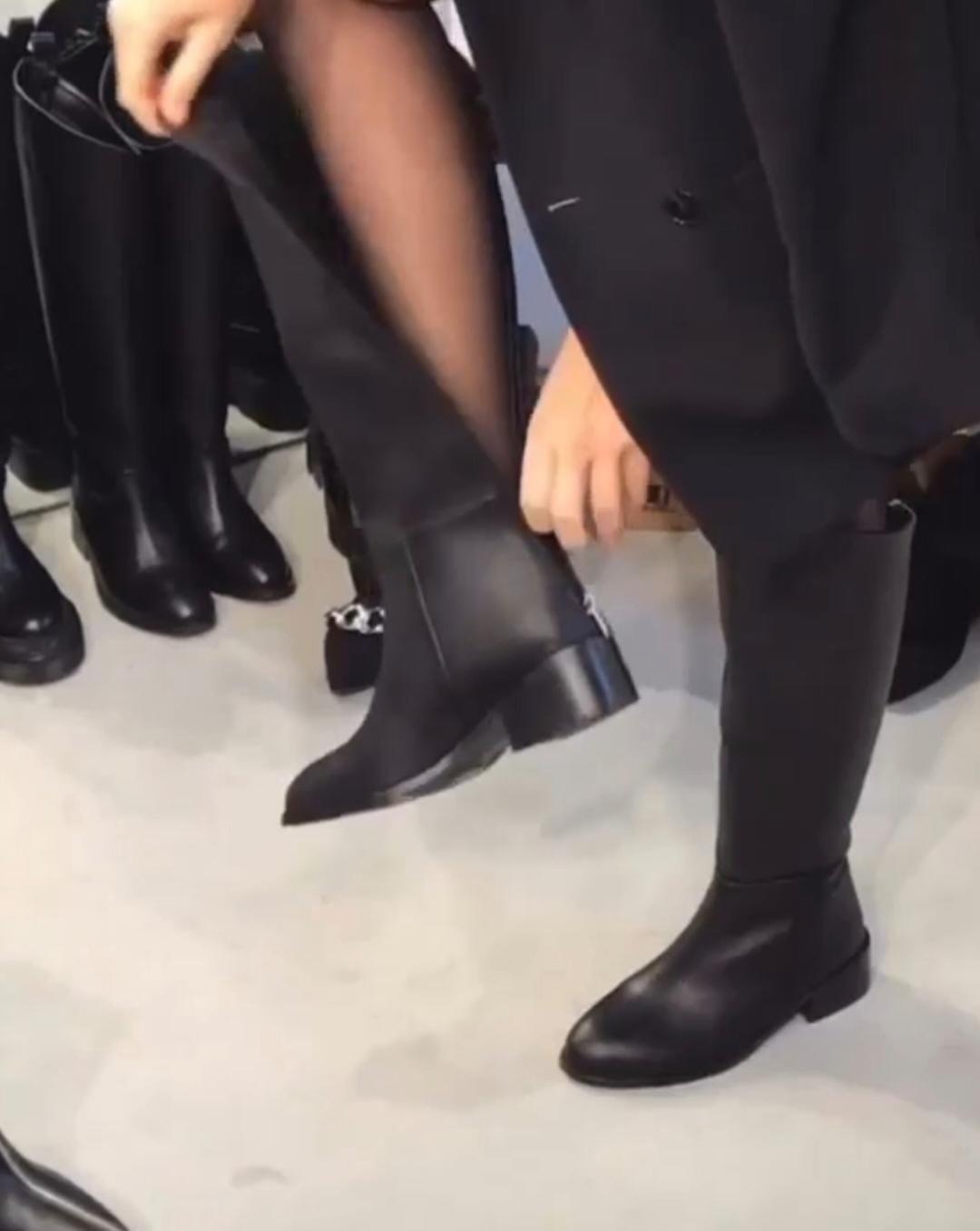 “Boutiquelchie” insanları aldadır? – ŞİKAYƏT/FOTO