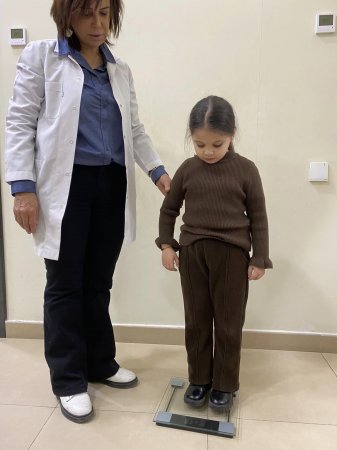 QHT sədri  Yasəmən  Qəyyumlu “ Sağlam uşaq böyüdək “ adlı layihəyə start verib