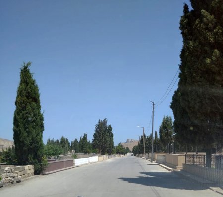 Rəfasil Səfərovun rəhbərliyi ilə Ümumi Şəhər Qəbristanlığında abadlıq işləri geniş vüsət alıb-FOTOLAR