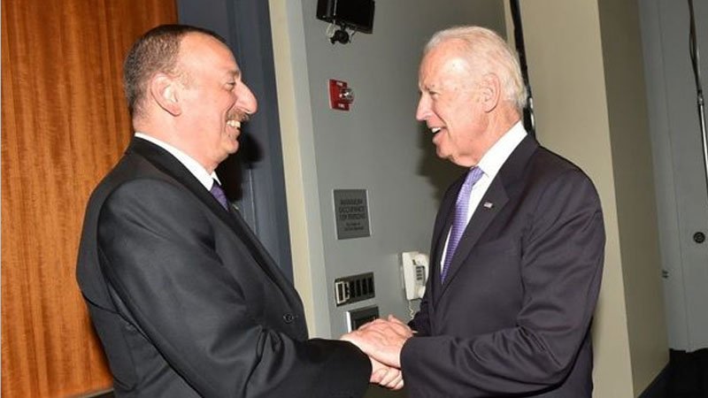 İlham Əliyev Co Baydeni təbrik etdi 