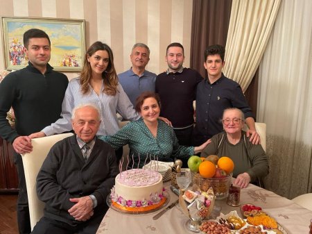 TƏBRİK EDİRİK!