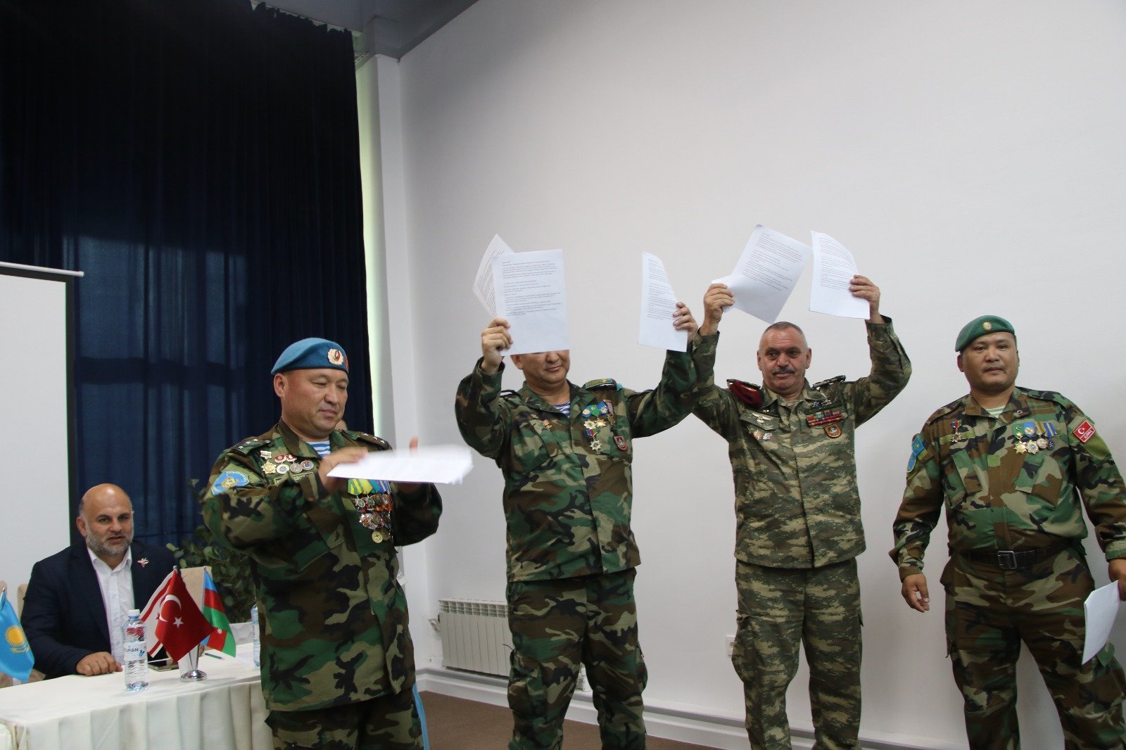 Ряд документов подписали ветераны боевых действий Казахстана, Азербайджана и Кыргызстана