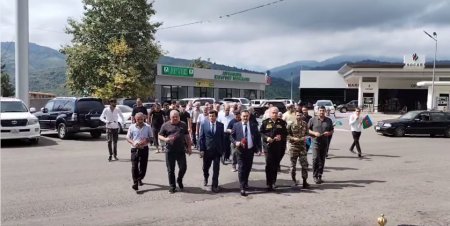 Bu gün 80 saylı Lerik-Astara seçki dairəsindən deputatlığa namizəd Təyyar Yəhyayev seçicilərlə görüşlərinə start verib.