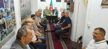 Nəsimi rayonu veteranları Milli Məclisə namizəd Ələsgər Vəliyevlə görüşdülər