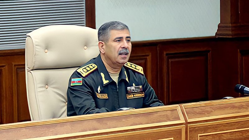 Zakir Həsənov ordu rəhbərliyini topladı, tapşırıqlar verdi 