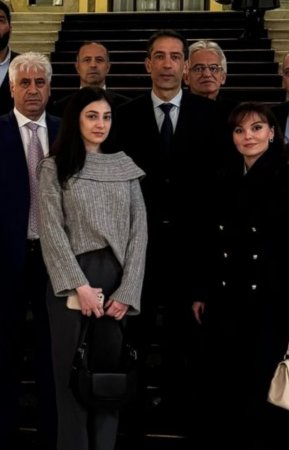 Zalov İmza Tv Alyans ölkə daxilində olduğu kimi beynəlxalq arenada Azərbaycan Respublikasına xidmət edir. Gecə - gündüz demədən Azərbaycan Respublikası  Dövlətçiliyə xidmət edən gizli qəhrəmanlar 