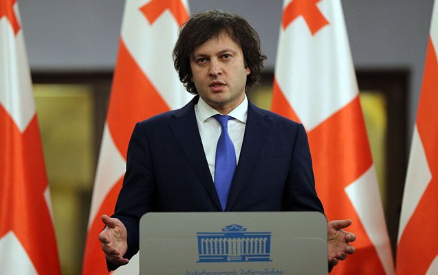 “İlk dəfədir ki, bir adamın kreslosundan yapışdığını görürəm” 