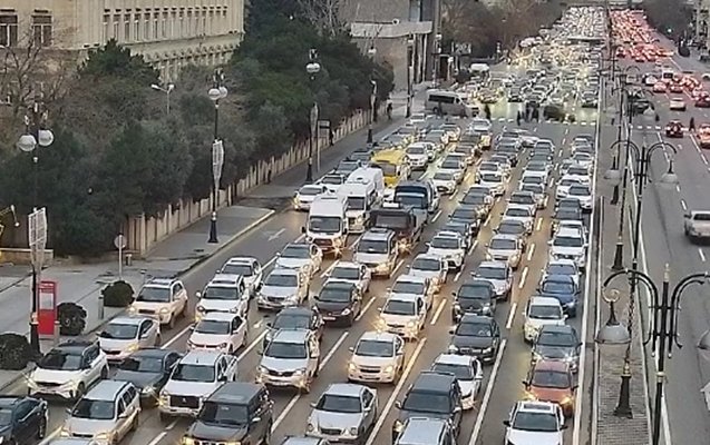 Bu gün də tıxac var - Siyahı