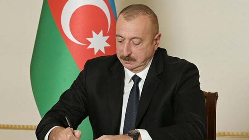Prezident bu şəxsləri təltif etdi (SƏRƏNCAM) 