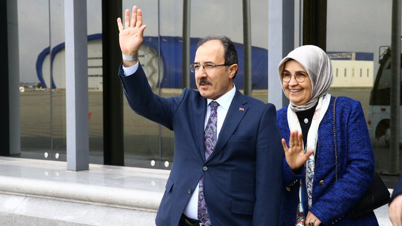 Cahit Bağçıdan vida paylaşımı: "Əlvida, əziz Azərbaycan!" 