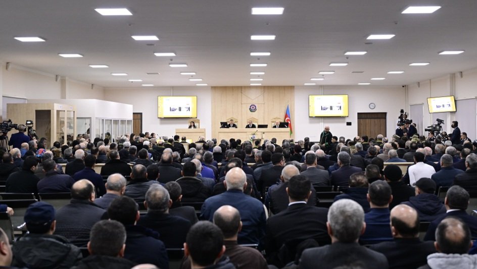 Hərbi cinayətlərdə təqsirləndirilən erməniəsilli şəxslərin məhkəmə prosesi davam edir 